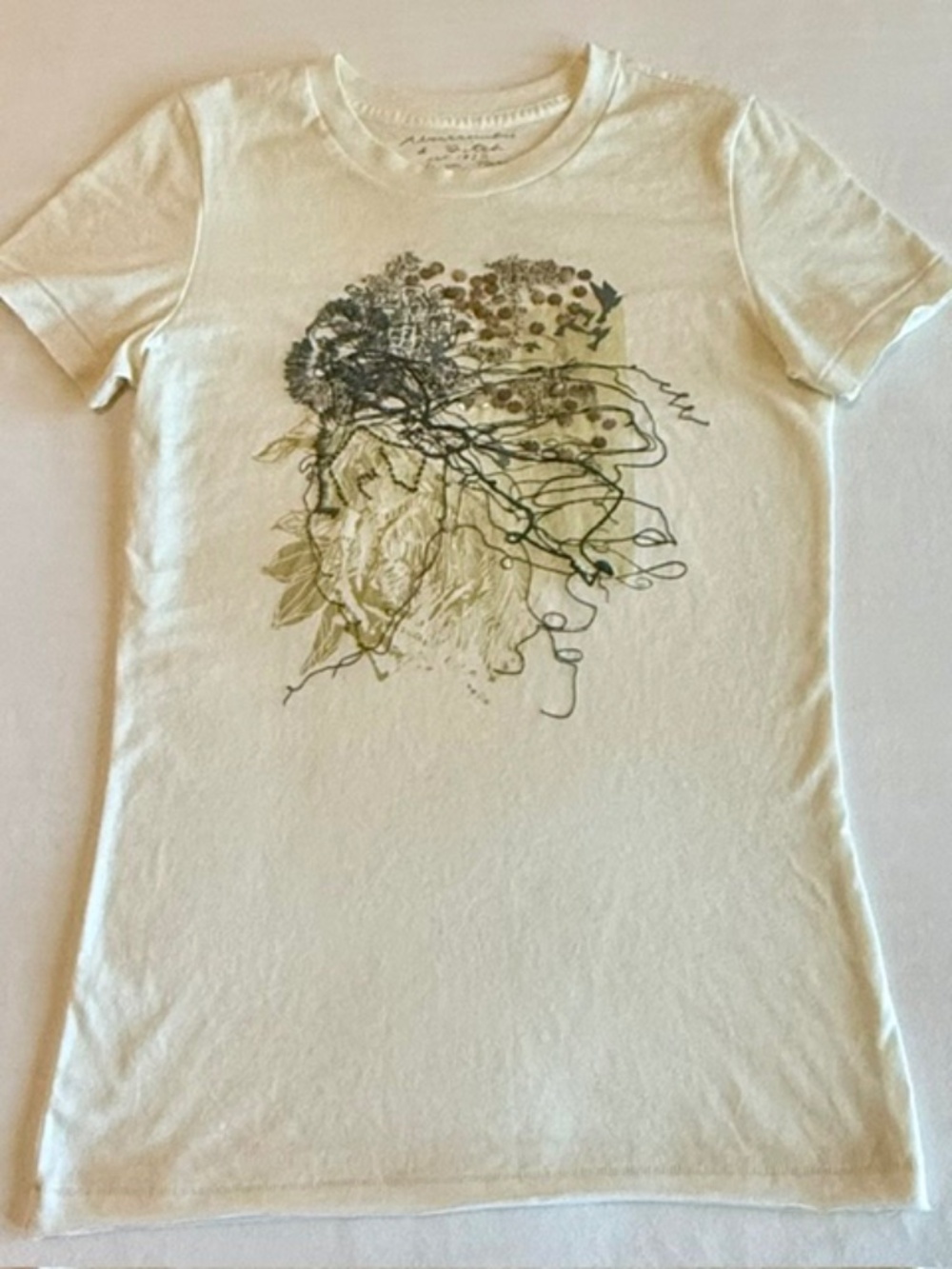 Vintage Abercrombie Fitch Women's Embellished T-Shirt Size M